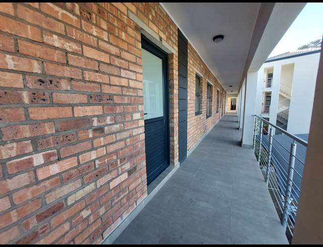 2 BEDROOM APARTMENT SOLD IN PROTEA HEIGHTS
